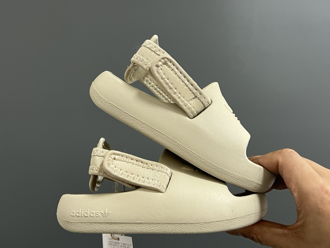 图片[9]-活动A家新款两穿魔术贴儿童凉鞋 尺码：22-35码 还没上就爆单啦💥 三葉草愛迪達新款🆕 国内买不到哦✌🏻 可拆卸后跟的款式，两穿真的超实用❤️ 一体成型EVA工艺，清洗超级方便✔️-选品中心