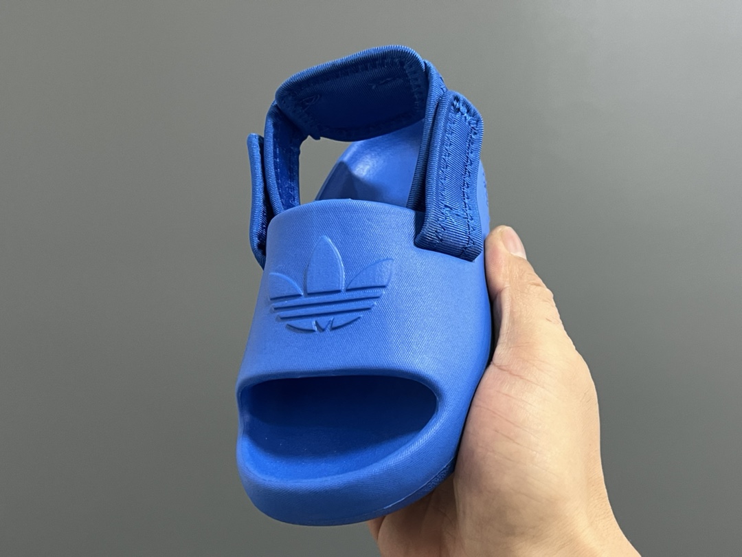 图片[3]-活动A家新款两穿魔术贴儿童凉鞋 尺码：22-35码 还没上就爆单啦💥 三葉草愛迪達新款🆕 国内买不到哦✌🏻 可拆卸后跟的款式，两穿真的超实用❤️ 一体成型EVA工艺，清洗超级方便✔️-选品中心