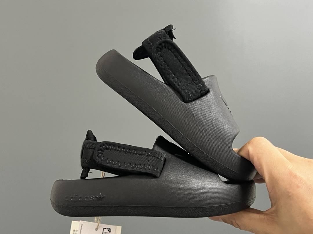 图片[9]-活动A家新款两穿魔术贴儿童凉鞋 尺码：22-35码 还没上就爆单啦💥 三葉草愛迪達新款🆕 国内买不到哦✌🏻 可拆卸后跟的款式，两穿真的超实用❤️ 一体成型EVA工艺，清洗超级方便✔️-选品中心