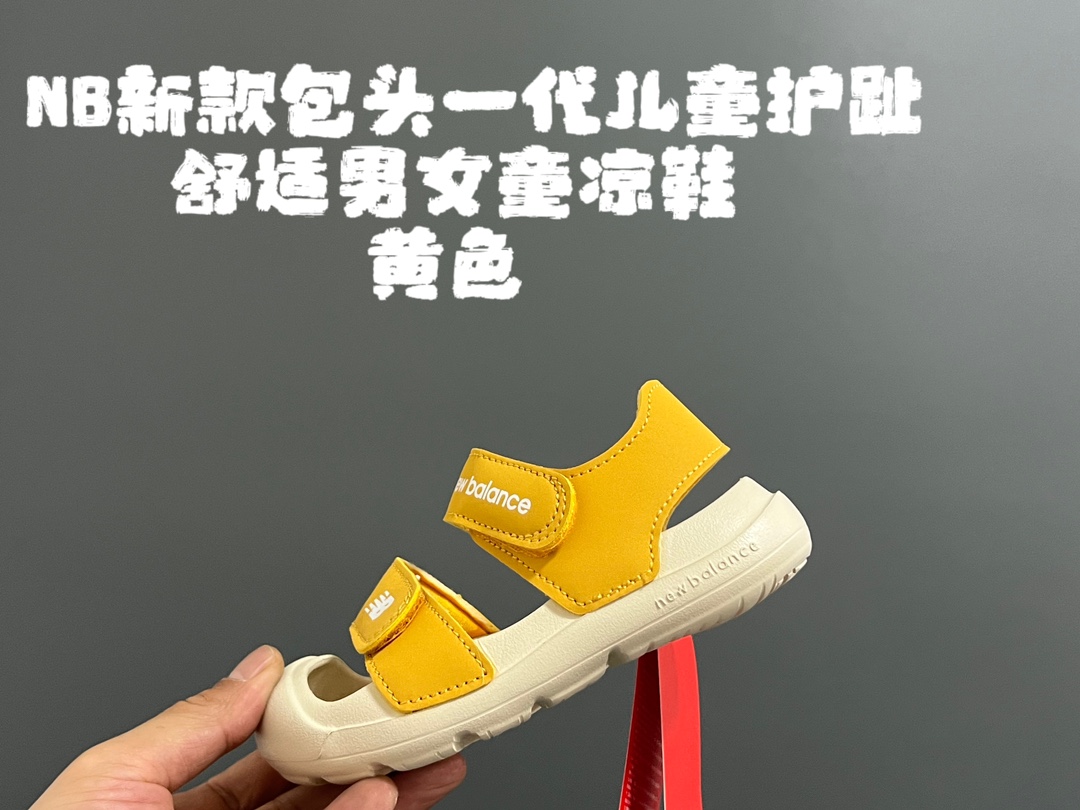 图片[3]-NB新款包头儿童护趾舒适男女童凉鞋 尺码：22-35 韩国官方同步新品🆕颜值爆表🔥 高级感满满的莫兰迪色系，视觉艺术的体验🌈 魔术贴➕松紧带设计，方便宝宝穿脱✅ 超轻EVA材质，上脚超舒适☁️ 可独立抽取式吸汗鞋垫，一鞋两穿，超赞👍🏻-选品中心