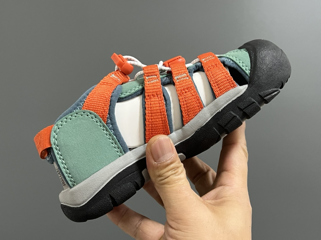 图片[6]-海外版 Keen 科恩溯溪后跟魔术贴儿童凉鞋 尺码：26-37码 海外代购版👍🏻 这鞋型太好看啦😍丑萌丑萌感✨ 松紧带设计，后跟魔术贴，方便调节✔️ 溯溪两穿橡胶耐磨大底，抓地力超强✌🏻 今年必备单品🛒-选品中心