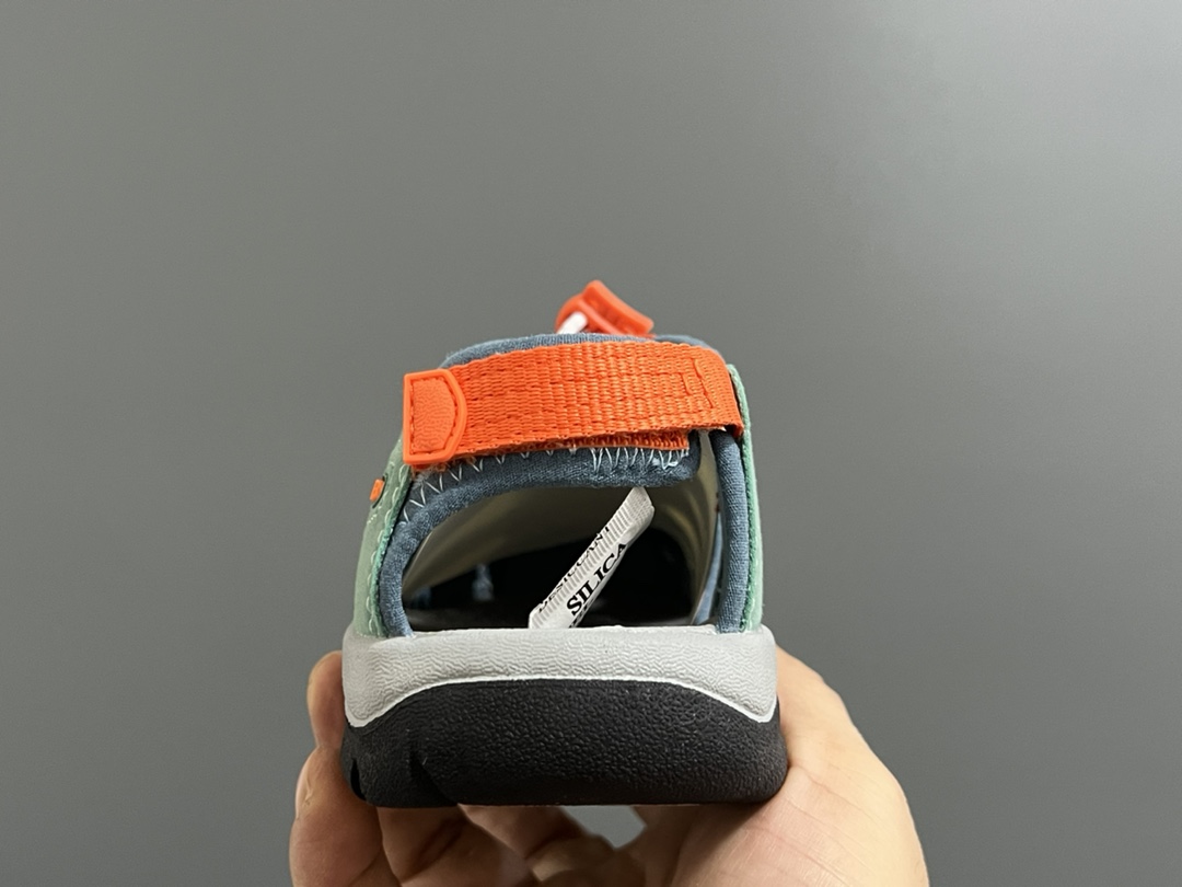 图片[7]-海外版 Keen 科恩溯溪后跟魔术贴儿童凉鞋 尺码：26-37码 海外代购版👍🏻 这鞋型太好看啦😍丑萌丑萌感✨ 松紧带设计，后跟魔术贴，方便调节✔️ 溯溪两穿橡胶耐磨大底，抓地力超强✌🏻 今年必备单品🛒-选品中心