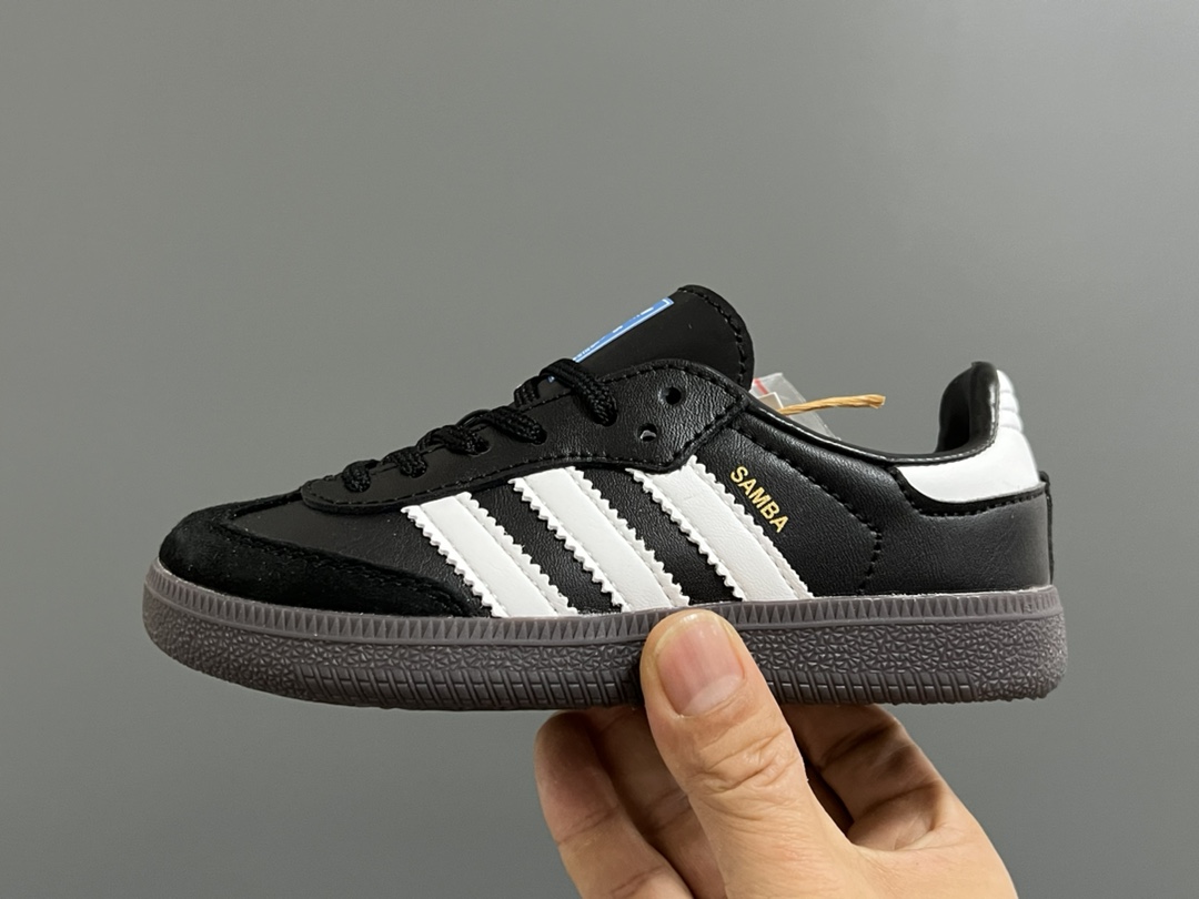 图片[4]-德训联名儿童休闲鞋 尺码：24-37码 爱惨了德训系列🆕 新工厂新工艺新配色👏🏻 优质皮料拼接，质感满满💯 耐磨防滑大底，脚感超赞👍🏻-选品中心