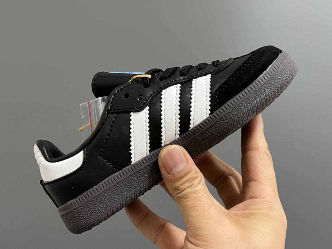 图片[6]-德训联名儿童休闲鞋 尺码：24-37码 爱惨了德训系列🆕 新工厂新工艺新配色👏🏻 优质皮料拼接，质感满满💯 耐磨防滑大底，脚感超赞👍🏻-选品中心