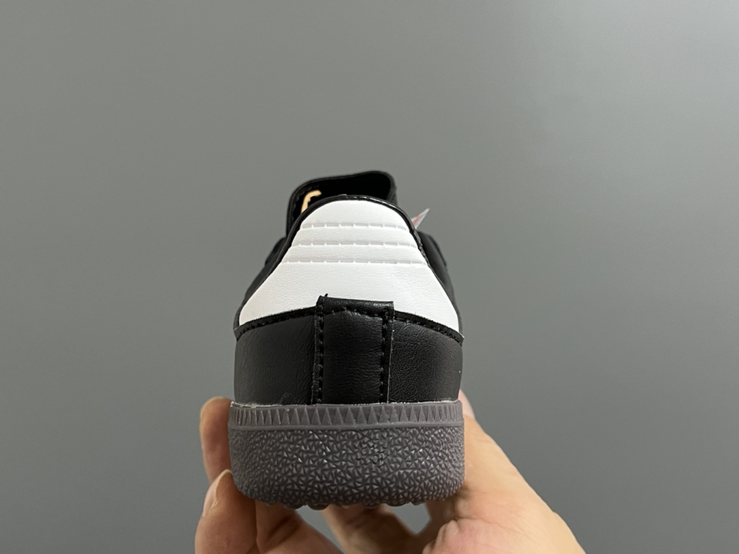 图片[7]-德训联名儿童休闲鞋 尺码：24-37码 爱惨了德训系列🆕 新工厂新工艺新配色👏🏻 优质皮料拼接，质感满满💯 耐磨防滑大底，脚感超赞👍🏻-选品中心