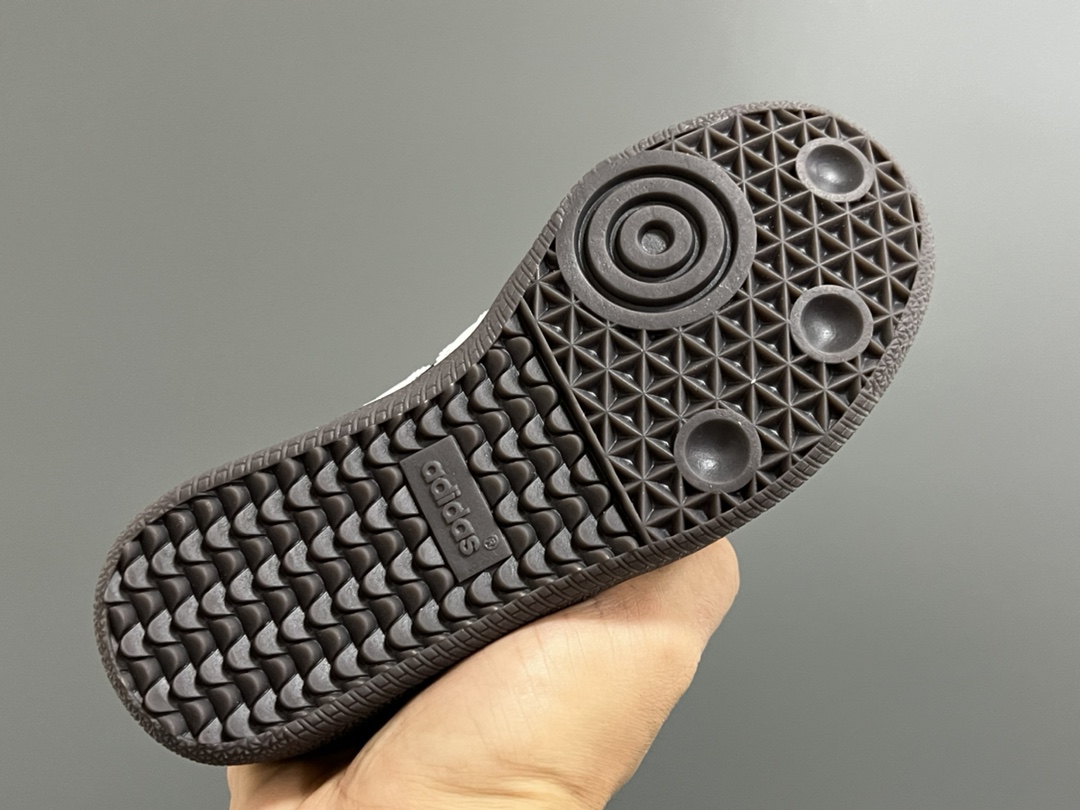 图片[5]-德训联名儿童休闲鞋 尺码：24-37码 爱惨了德训系列🆕 新工厂新工艺新配色👏🏻 优质皮料拼接，质感满满💯 耐磨防滑大底，脚感超赞👍🏻-选品中心