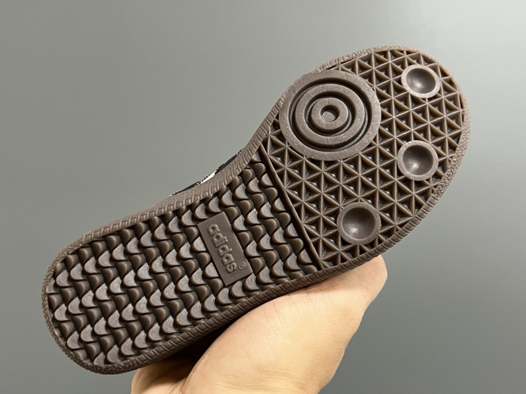 图片[5]-德训联名儿童休闲鞋 尺码：24-37码 爱惨了德训系列🆕 新工厂新工艺新配色👏🏻 优质皮料拼接，质感满满💯 耐磨防滑大底，脚感超赞👍🏻-选品中心