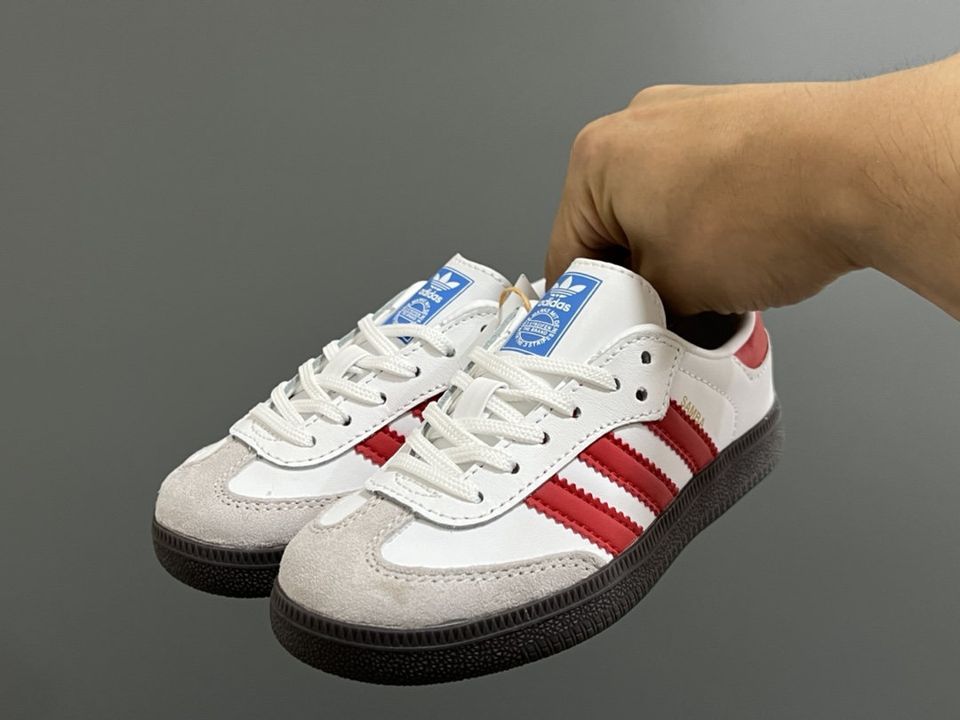 图片[2]-德训联名儿童休闲鞋 尺码：24-37码 爱惨了德训系列🆕 新工厂新工艺新配色👏🏻 优质皮料拼接，质感满满💯 耐磨防滑大底，脚感超赞👍🏻-选品中心