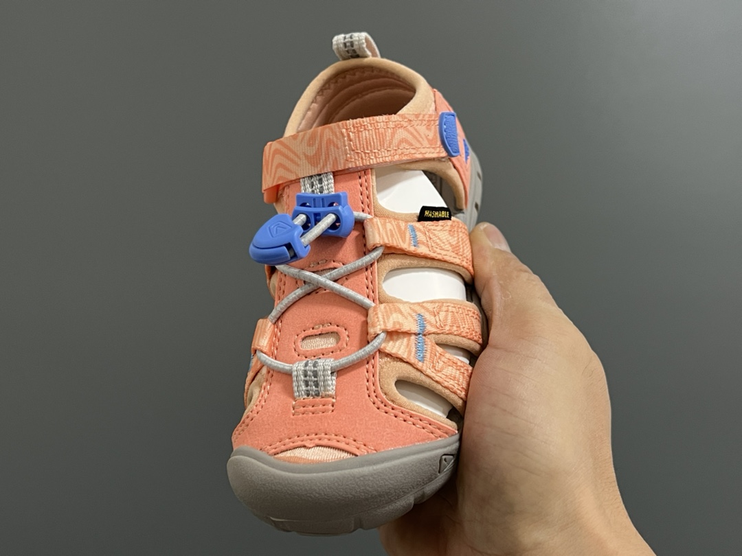 图片[3]-KEEN潮牌二代轻便儿童溯溪两穿凉鞋 尺码：24-37码 潮牌KEEN升级二代轻便凉鞋🆕 超轻超软超好穿✌🏻 溯溪款两穿超便捷✔️ 魔术贴设计，穿脱超方便👍🏻-选品中心