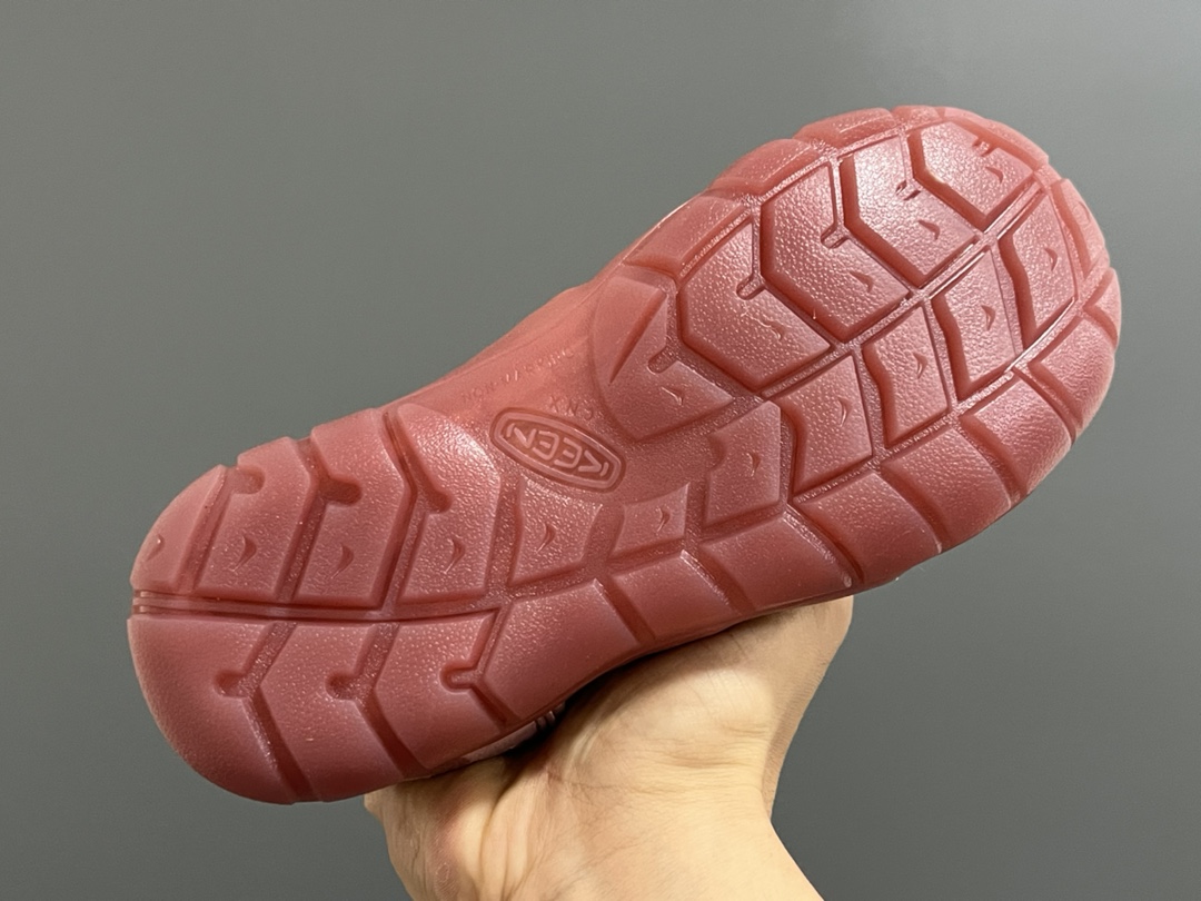 图片[5]-KEEN潮牌二代轻便儿童溯溪两穿凉鞋 尺码：24-37码 潮牌KEEN升级二代轻便凉鞋🆕 超轻超软超好穿✌🏻 溯溪款两穿超便捷✔️ 魔术贴设计，穿脱超方便👍🏻-选品中心