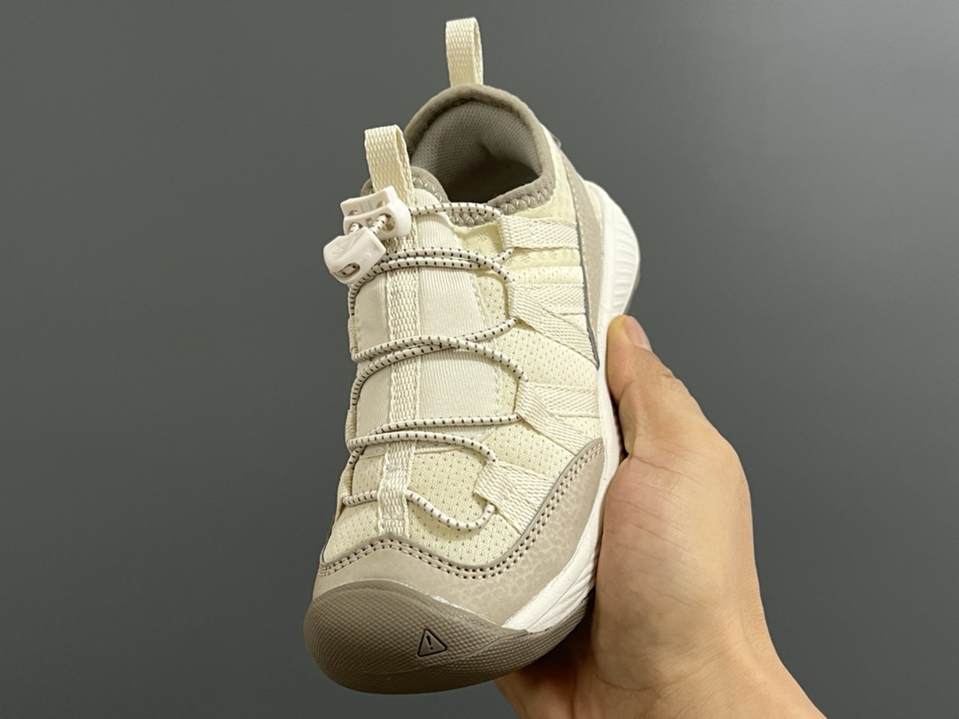 图片[3]-KEEN潮牌新款MOTOZOA超轻户外儿童跑鞋 尺码：23-37码 户外大佬—KEEN系列🆕 高端1：1原版定制，代购一鞋难求🔥. 防踢护鞋头设计，透气性网面拼接☁️ 独家定制耐磨防滑大底，满足户外各种地形和运动需求✌🏻-选品中心