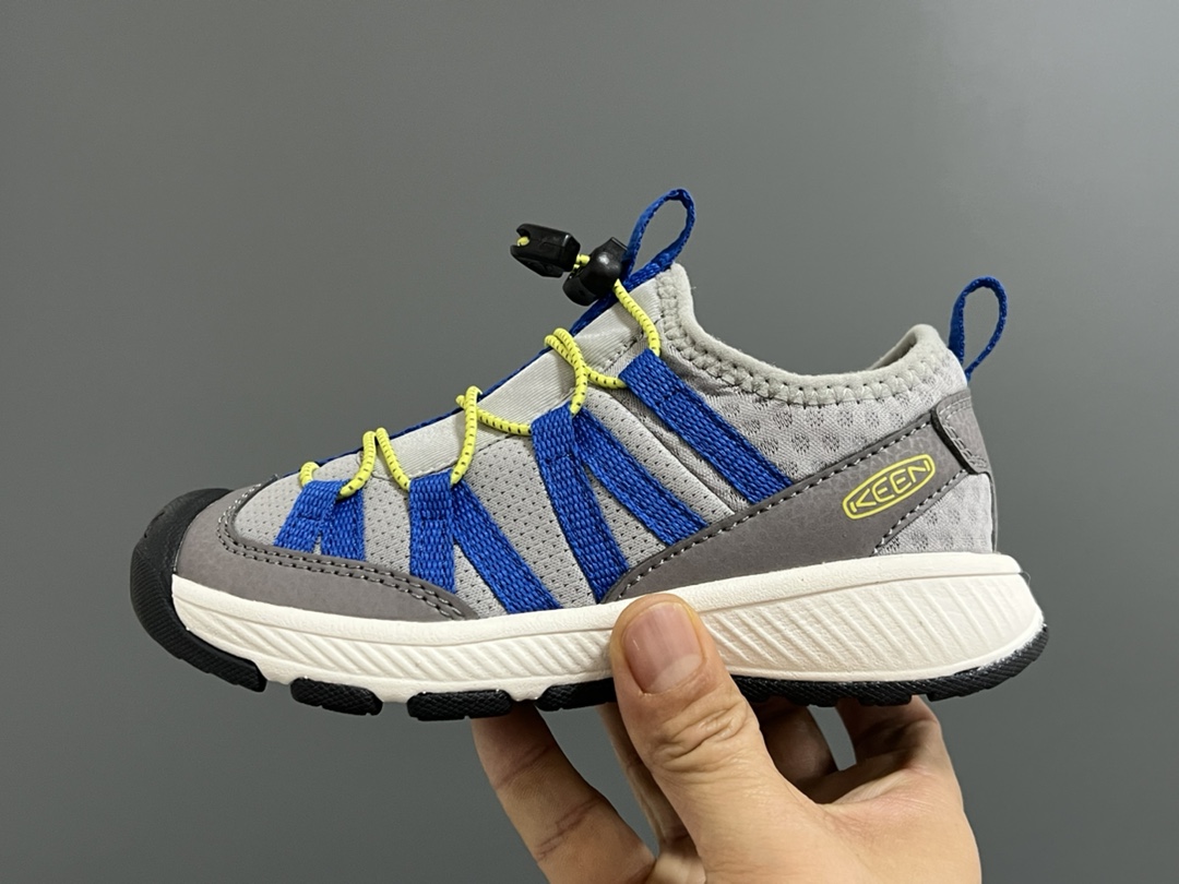 图片[4]-KEEN潮牌新款MOTOZOA超轻户外儿童跑鞋 尺码：23-37码 户外大佬—KEEN系列🆕 高端1：1原版定制，代购一鞋难求🔥. 防踢护鞋头设计，透气性网面拼接☁️ 独家定制耐磨防滑大底，满足户外各种地形和运动需求✌🏻-选品中心