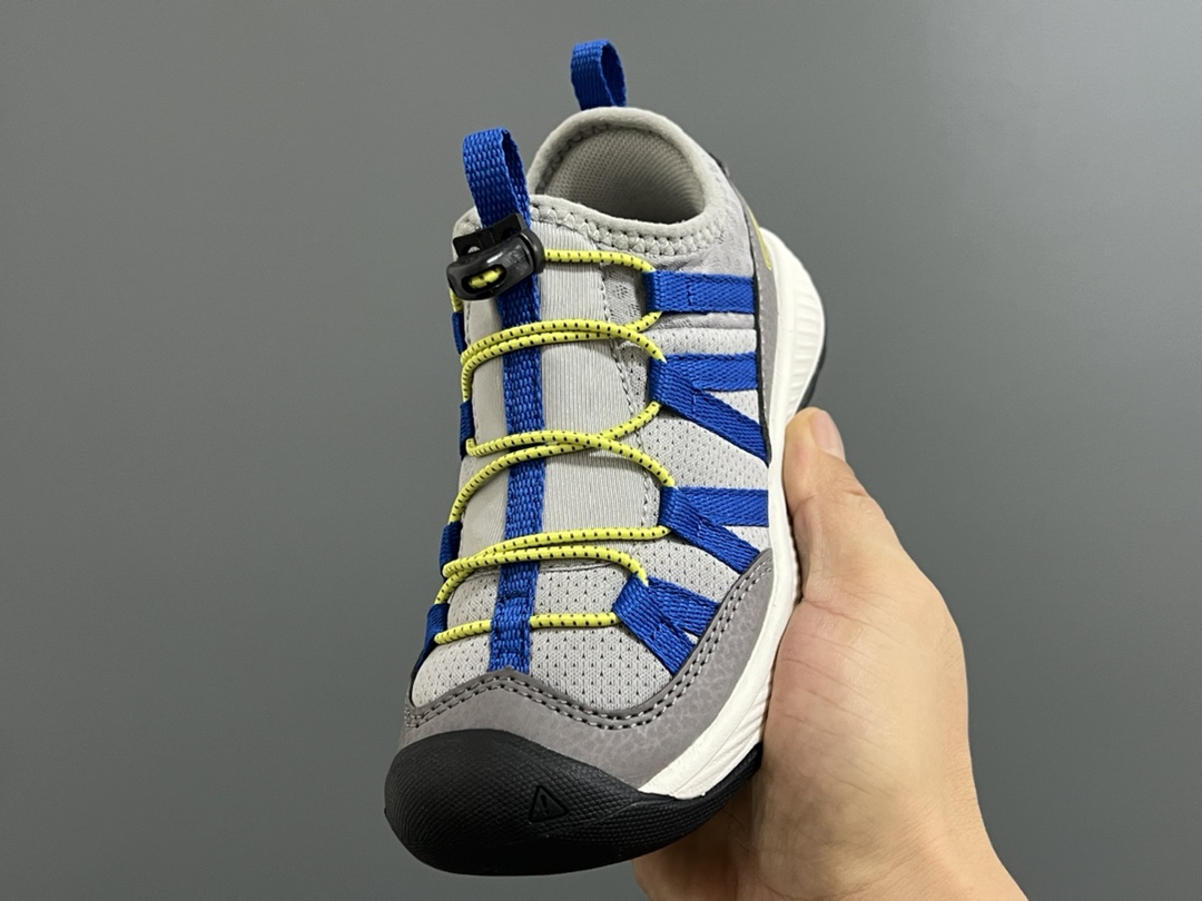 图片[3]-KEEN潮牌新款MOTOZOA超轻户外儿童跑鞋 尺码：23-37码 户外大佬—KEEN系列🆕 高端1：1原版定制，代购一鞋难求🔥. 防踢护鞋头设计，透气性网面拼接☁️ 独家定制耐磨防滑大底，满足户外各种地形和运动需求✌🏻-选品中心