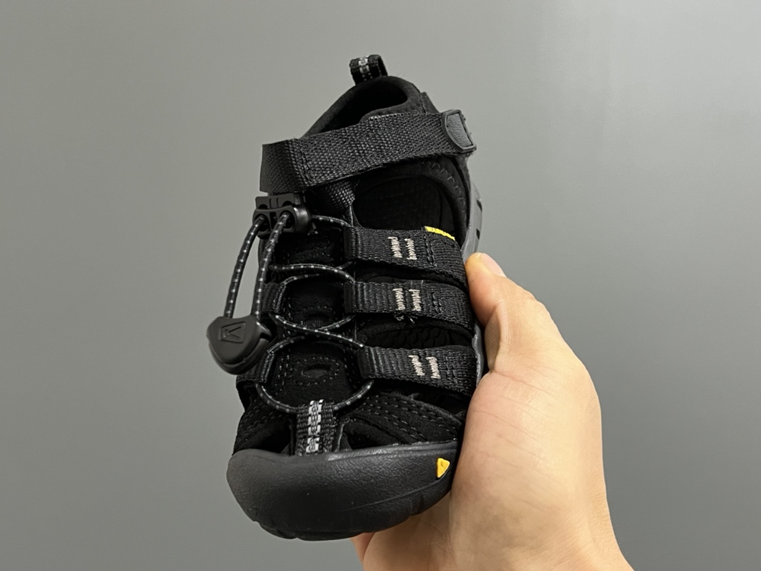 图片[3]-KEEN潮牌二代轻便儿童溯溪两穿凉鞋 尺码：24-37码 潮牌KEEN升级二代轻便凉鞋🆕 超轻超软超好穿✌🏻 溯溪款两穿超便捷✔️ 魔术贴设计，穿脱超方便👍🏻-选品中心