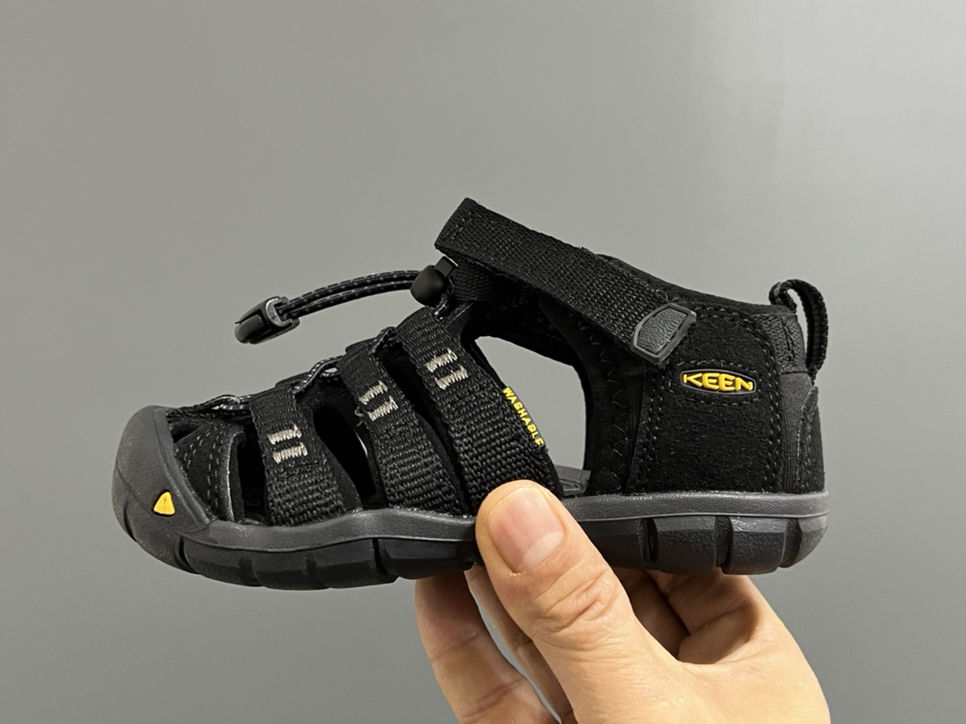 图片[4]-KEEN潮牌二代轻便儿童溯溪两穿凉鞋 尺码：24-37码 潮牌KEEN升级二代轻便凉鞋🆕 超轻超软超好穿✌🏻 溯溪款两穿超便捷✔️ 魔术贴设计，穿脱超方便👍🏻-选品中心