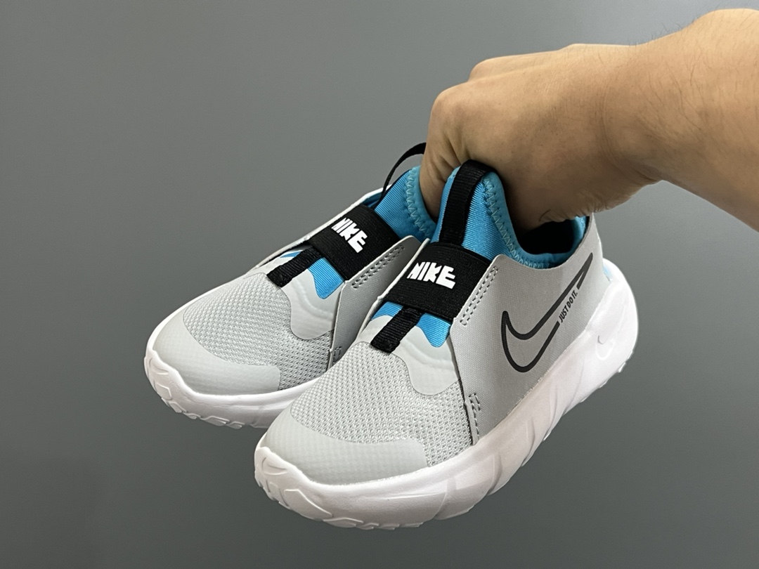 图片[2]-专柜版NK FLEX二代一脚蹬儿童运动鞋 尺码：25-37码 专柜版品质超赞👍🏻 优质针织面料拼接，透气舒适☁️ 一脚蹬款式设计，穿脱便捷✌🏻 耐磨防滑大底，脚感不言而喻✔️-选品中心