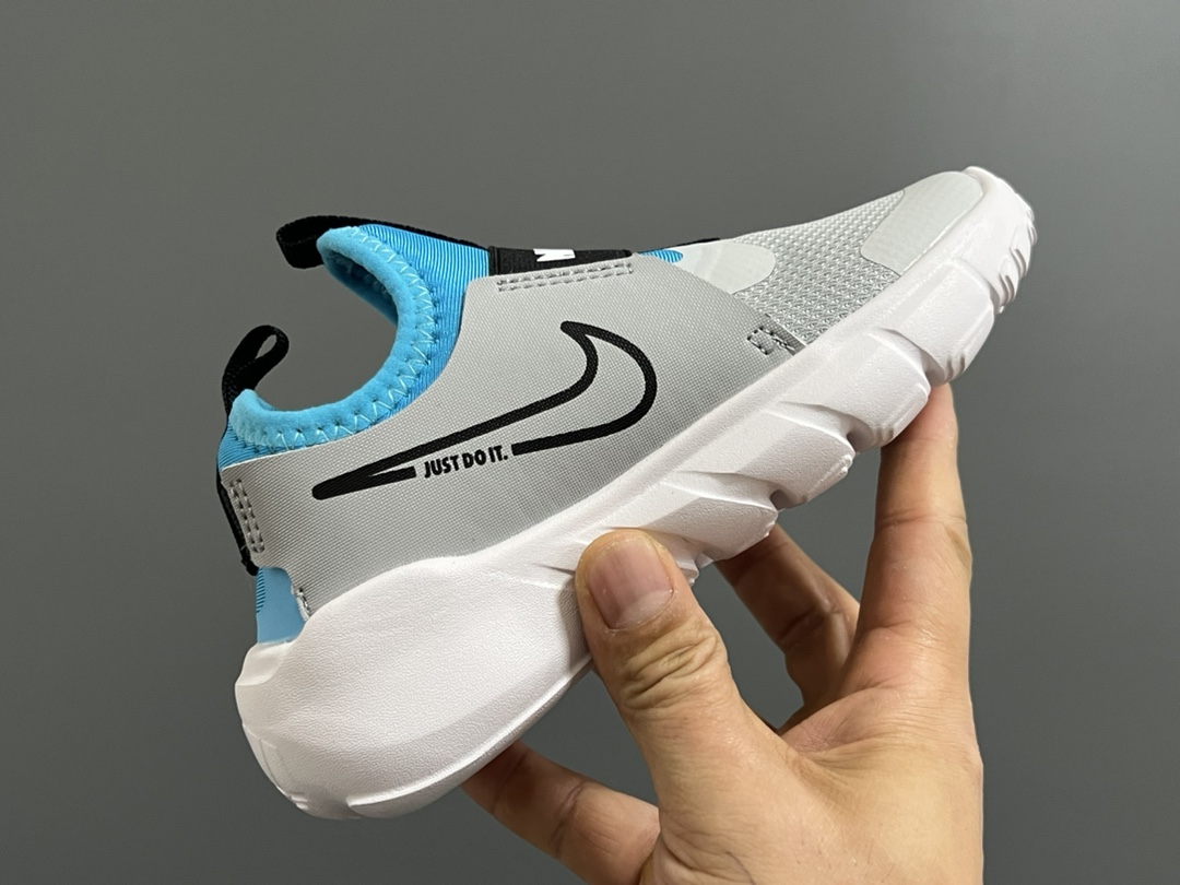 图片[6]-专柜版NK FLEX二代一脚蹬儿童运动鞋 尺码：25-37码 专柜版品质超赞👍🏻 优质针织面料拼接，透气舒适☁️ 一脚蹬款式设计，穿脱便捷✌🏻 耐磨防滑大底，脚感不言而喻✔️-选品中心