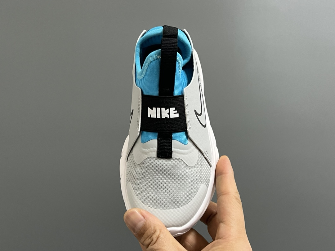 图片[8]-专柜版NK FLEX二代一脚蹬儿童运动鞋 尺码：25-37码 专柜版品质超赞👍🏻 优质针织面料拼接，透气舒适☁️ 一脚蹬款式设计，穿脱便捷✌🏻 耐磨防滑大底，脚感不言而喻✔️-选品中心