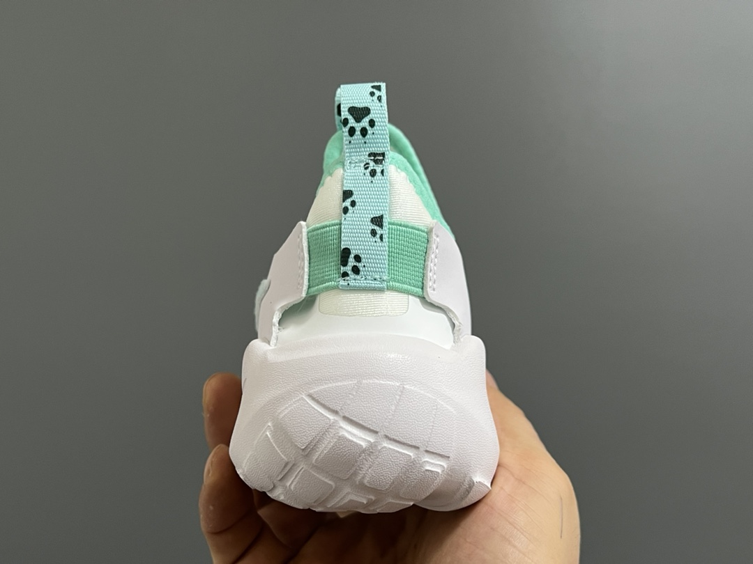 图片[7]-专柜版NK FLEX二代一脚蹬儿童运动鞋 尺码：25-37码 专G版品质超赞👍🏻 优质针织面料拼接，透气舒适☁️ 一脚蹬款式设计，穿脱便捷✌🏻 耐磨防滑大底，脚感不言而喻✔️-选品中心