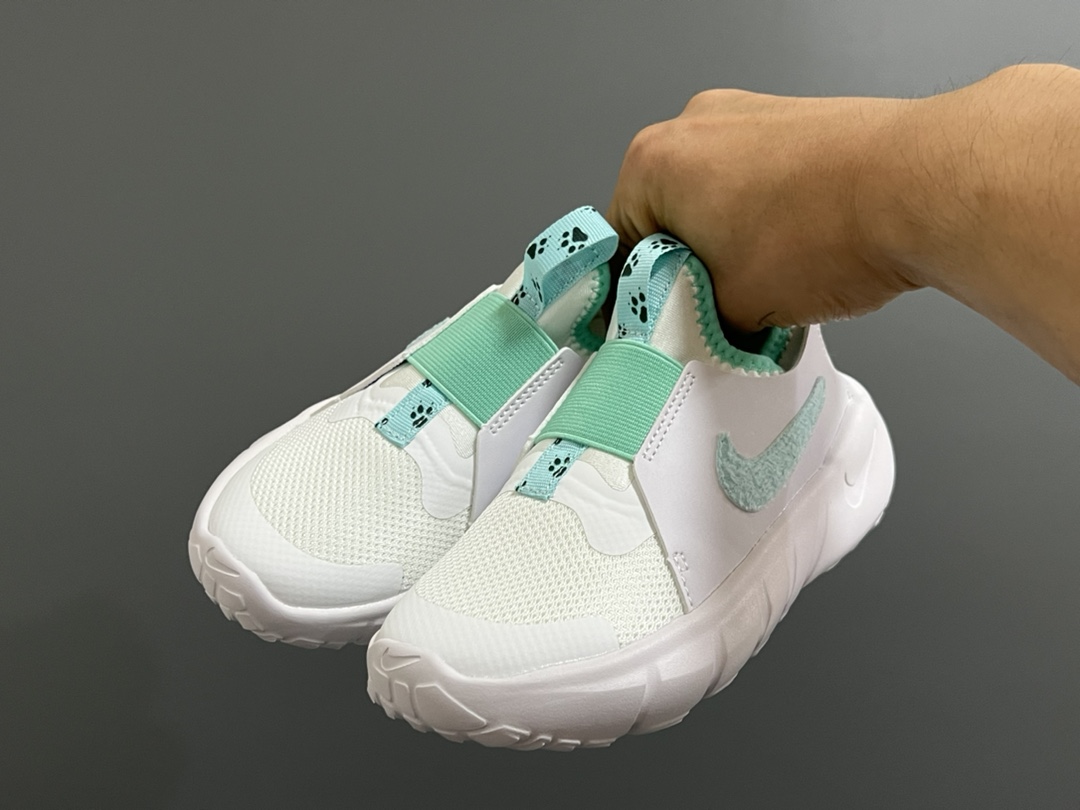 图片[2]-专柜版NK FLEX二代一脚蹬儿童运动鞋 尺码：25-37码 专G版品质超赞👍🏻 优质针织面料拼接，透气舒适☁️ 一脚蹬款式设计，穿脱便捷✌🏻 耐磨防滑大底，脚感不言而喻✔️-选品中心