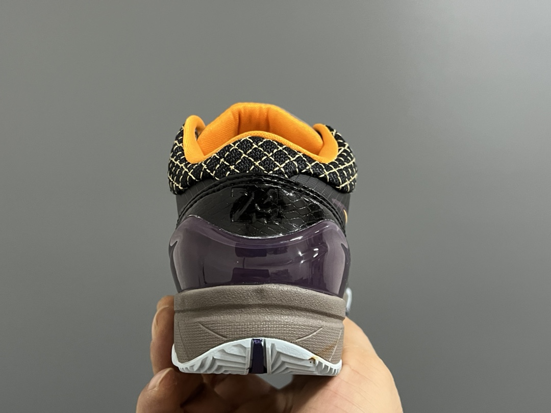 图片[7]-NK 科比4 大童儿童篮球鞋 尺码：30-41码 科比4代新款🆕 大童码数满足青少年需求✌🏻 橡胶耐磨防滑大底，脚感超赞👍🏻 优质皮料拼接，质感满分💯-选品中心