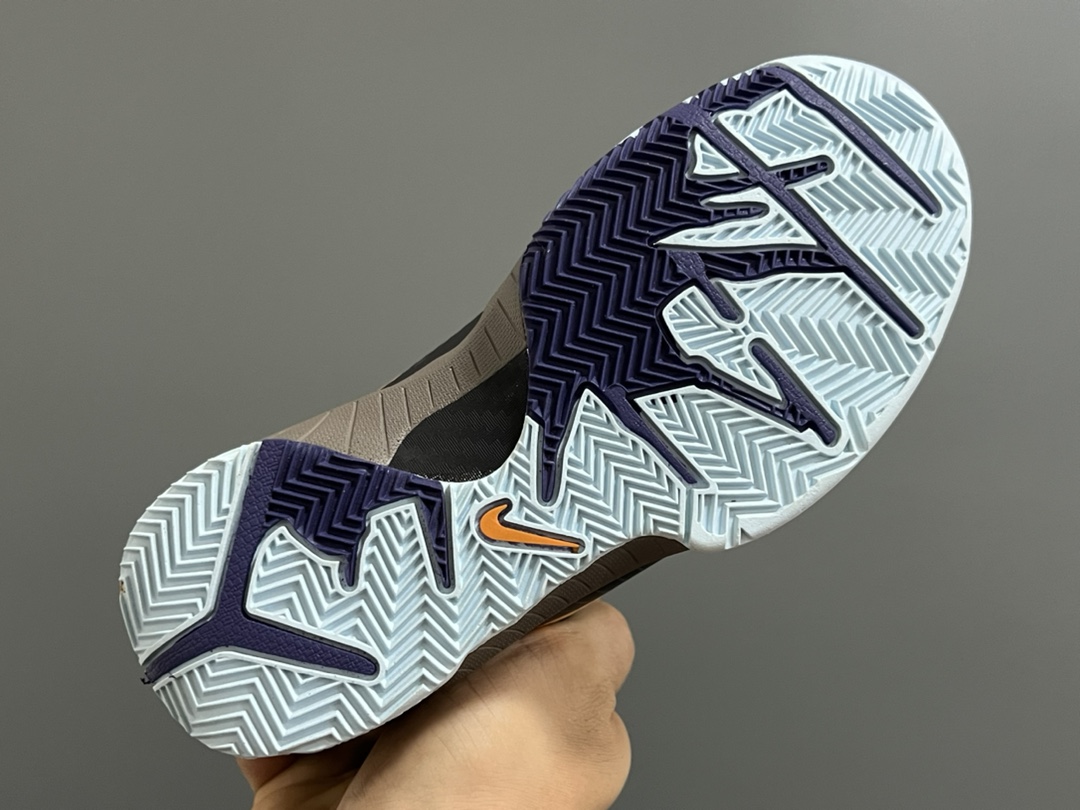 图片[5]-NK 科比4 大童儿童篮球鞋 尺码：30-41码 科比4代新款🆕 大童码数满足青少年需求✌🏻 橡胶耐磨防滑大底，脚感超赞👍🏻 优质皮料拼接，质感满分💯-选品中心