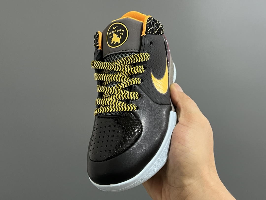 图片[3]-NK 科比4 大童儿童篮球鞋 尺码：30-41码 科比4代新款🆕 大童码数满足青少年需求✌🏻 橡胶耐磨防滑大底，脚感超赞👍🏻 优质皮料拼接，质感满分💯-选品中心