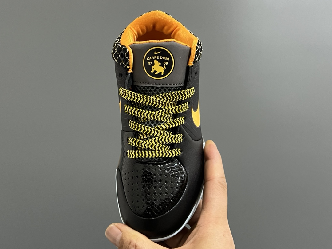 图片[8]-NK 科比4 大童儿童篮球鞋 尺码：30-41码 科比4代新款🆕 大童码数满足青少年需求✌🏻 橡胶耐磨防滑大底，脚感超赞👍🏻 优质皮料拼接，质感满分💯-选品中心