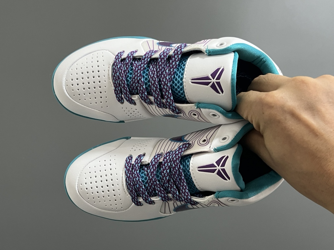 NK 科比4 大童儿童篮球鞋 尺码：30-41码 科比4代新款🆕 大童码数满足青少年需求✌🏻 橡胶耐磨防滑大底，脚感超赞👍🏻 优质皮料拼接，质感满分💯-选品中心