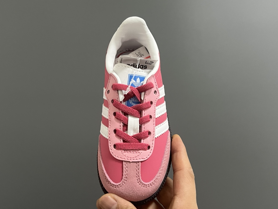 图片[8]-A家新款专G版德训松紧带儿童休闲鞋 尺码：24-37码 爆款亲子德训鞋🔥 优质马毛、反毛皮、头层皮料拼接，质感高级细腻☁️ 松紧带设计，轻松穿脱，搭配可替换鞋带，轻松调换✌🏻 原装橡胶耐磨防滑大底，满足日常需求👍🏻 细节做工满分，自留推荐❤️-选品中心