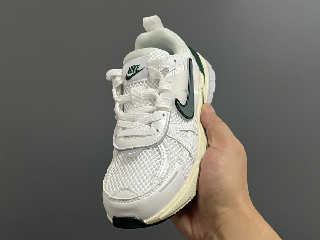 图片[3]-新工厂 NK V2K鞋带扣儿童老爹鞋26-35码 经典V2K老爹款式🆕 优质皮料拼接，质感满满‼️ 橡胶耐磨防滑大底，脚感超赞👍🏻 鞋带扣设计，穿脱超方便✌🏻-选品中心