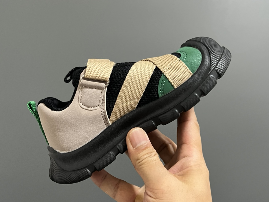 图片[6]-价格调整 NK新款交叉魔术贴儿童运动鞋 尺码：27-37码 包头款式设计，保护稚嫩脚丫🦶 交叉魔术贴设计，穿脱方便✌🏻 耐磨防滑大底，脚感超赞👍🏻-选品中心