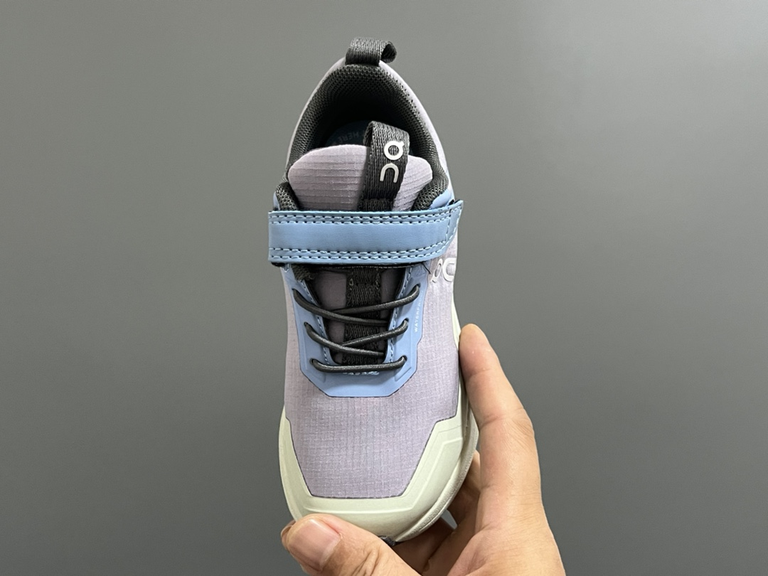 图片[8]-高品质 昂跑秋冬魔术贴松紧带儿童舒适缓震运动鞋 尺码：26-37.5码 来自瑞士🇨🇭的小众品牌🆕 超轻跑鞋款式，透气舒适☁️ 独特的Cloudtec鞋底科技，满足日常生活👍🏻 魔术贴➕松紧带设计，穿脱方便✔️-选品中心