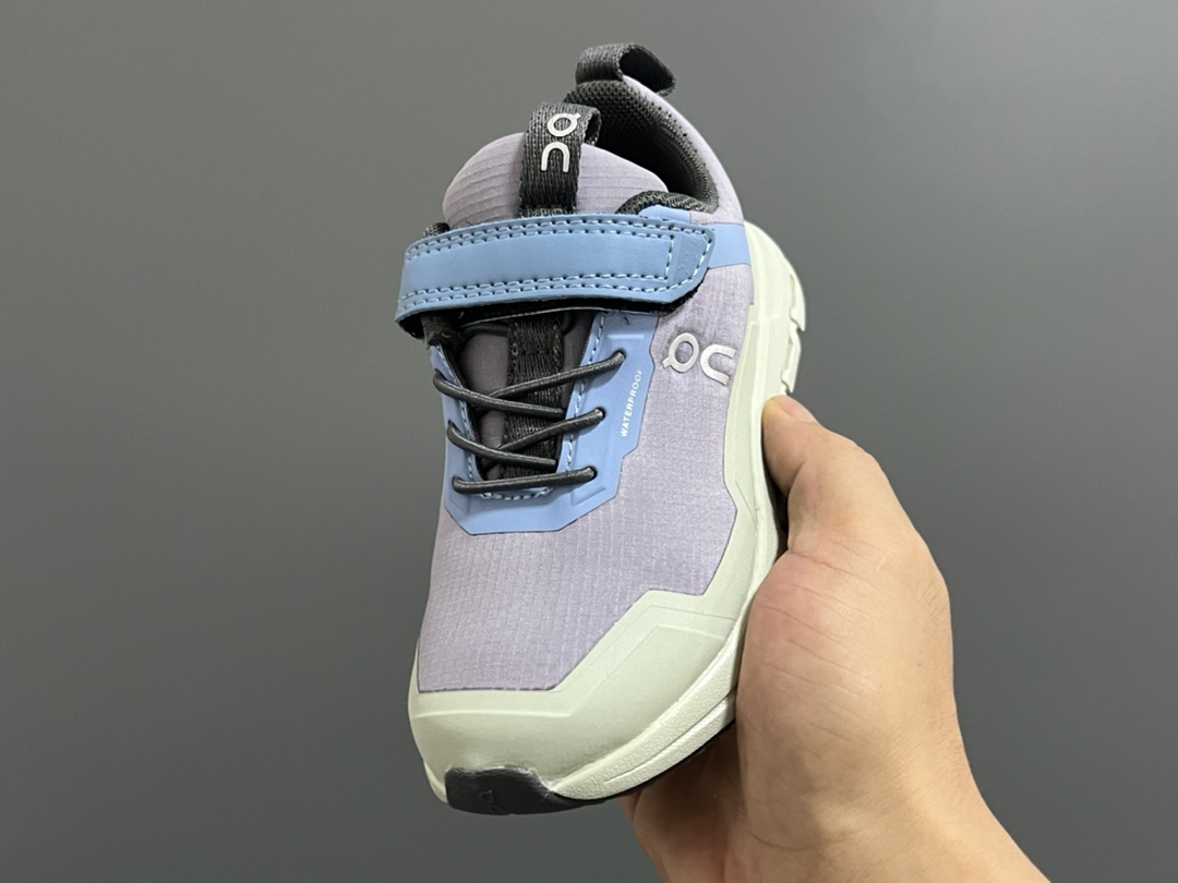 图片[3]-高品质 昂跑秋冬魔术贴松紧带儿童舒适缓震运动鞋 尺码：26-37.5码 来自瑞士🇨🇭的小众品牌🆕 超轻跑鞋款式，透气舒适☁️ 独特的Cloudtec鞋底科技，满足日常生活👍🏻 魔术贴➕松紧带设计，穿脱方便✔️-选品中心