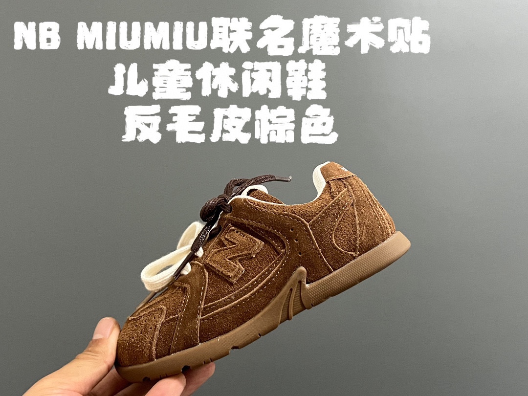 图片[3]-牛B MIUMIU联名魔术贴儿童休闲鞋 尺码：24-37码 超赞的联名系列🆕 魔术贴设计，穿脱超方便✌🏻 耐磨防滑大底，脚感超赞👍🏻 时髦感十足✨-选品中心