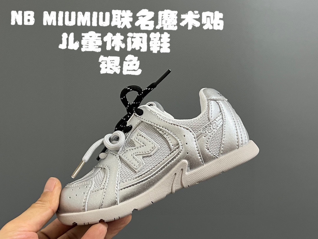 图片[7]-牛B MIUMIU联名魔术贴儿童休闲鞋 尺码：24-37码 超赞的联名系列🆕 魔术贴设计，穿脱超方便✌🏻 耐磨防滑大底，脚感超赞👍🏻 时髦感十足✨-选品中心