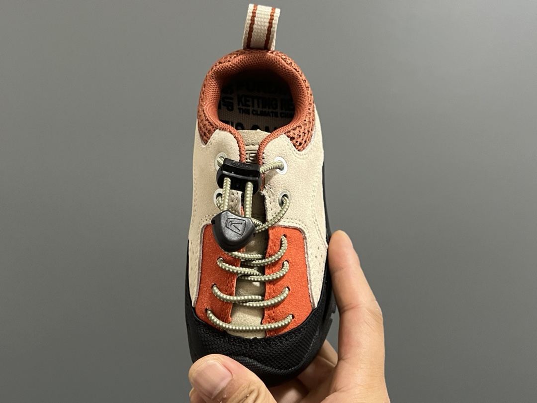 图片[6]-‼️‼️‼️ KEE*潮牌二代儿童亲子款户外登山鞋 尺码：24-34码 经典二代户外登山鞋🔥 优质皮料拼接，包头款式设计✔️ 橡胶耐磨防滑大底，脚感超赞👍🏻-选品中心