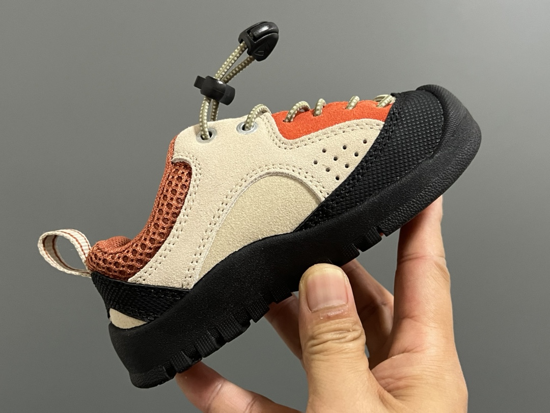 图片[8]-‼️‼️‼️ KEE*潮牌二代儿童亲子款户外登山鞋 尺码：24-34码 经典二代户外登山鞋🔥 优质皮料拼接，包头款式设计✔️ 橡胶耐磨防滑大底，脚感超赞👍🏻-选品中心