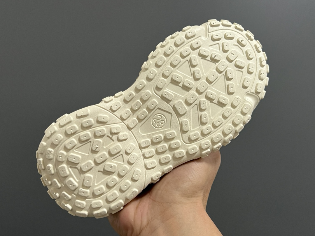 图片[5]-NK 新款双魔术贴儿童轮胎鞋 尺码：26-37码 超爱的轮胎🛞系列 双魔术贴设计，穿脱方便✔️ 耐磨防滑大底，脚感超赞👍🏻-选品中心