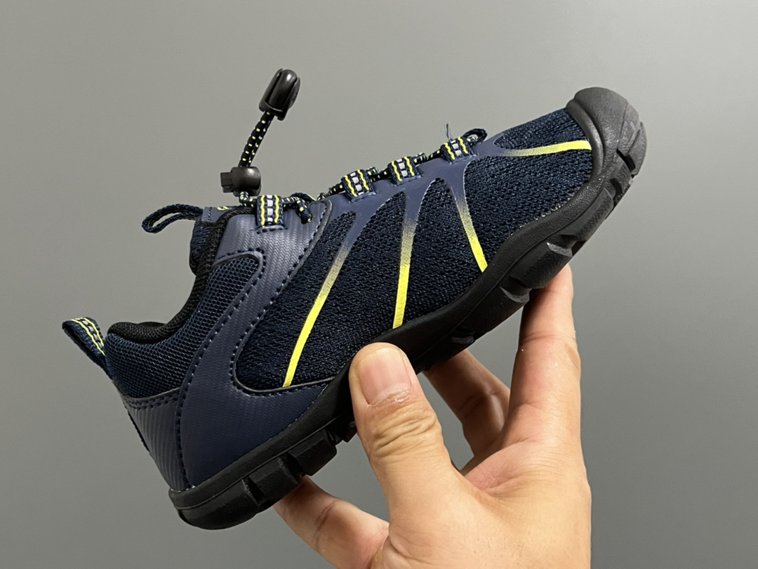 图片[6]-KEE*潮牌新款chandler 2cnx 冒险款户外网面儿童运动鞋 尺码：24-37码 KEEN专柜同步新品🆕 户外大佬出品，必备时尚单品❤️ 松紧扣设计，穿脱方便✌🏻 橡胶耐磨防滑大底，脚感超赞👍🏻-选品中心