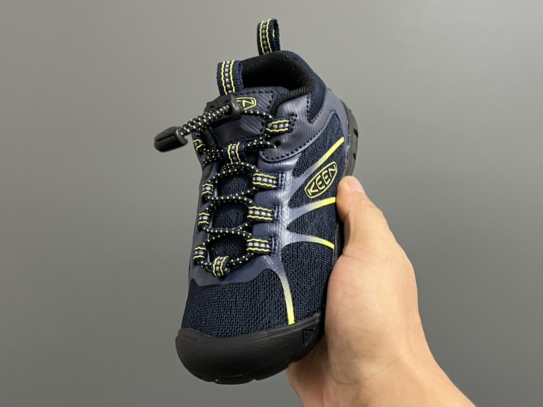 图片[3]-KEE*潮牌新款chandler 2cnx 冒险款户外网面儿童运动鞋 尺码：24-37码 KEEN专柜同步新品🆕 户外大佬出品，必备时尚单品❤️ 松紧扣设计，穿脱方便✌🏻 橡胶耐磨防滑大底，脚感超赞👍🏻-选品中心