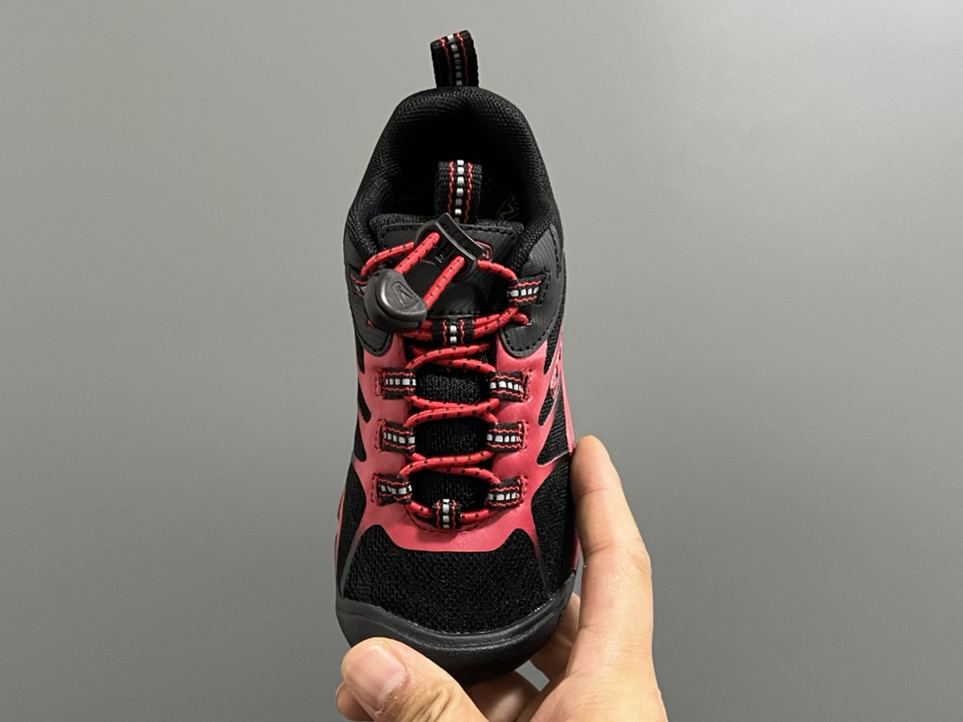图片[9]-KEE*潮牌新款chandler 2cnx 冒险款户外网面儿童运动鞋 尺码：24-37码 户外大佬出品，必备时尚单品❤️ 松紧扣设计，穿脱方便✌🏻 橡胶耐磨防滑大底，脚感超赞👍🏻-选品中心