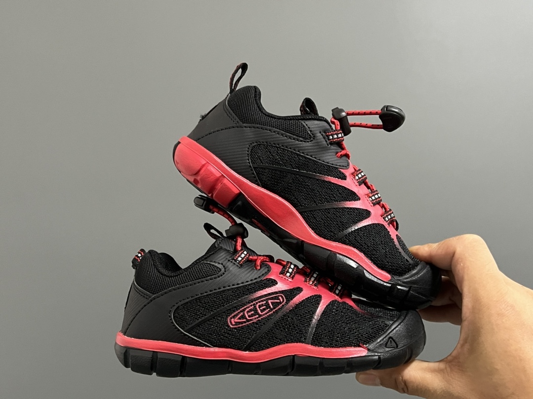 图片[7]-KEE*潮牌新款chandler 2cnx 冒险款户外网面儿童运动鞋 尺码：24-37码 户外大佬出品，必备时尚单品❤️ 松紧扣设计，穿脱方便✌🏻 橡胶耐磨防滑大底，脚感超赞👍🏻-选品中心