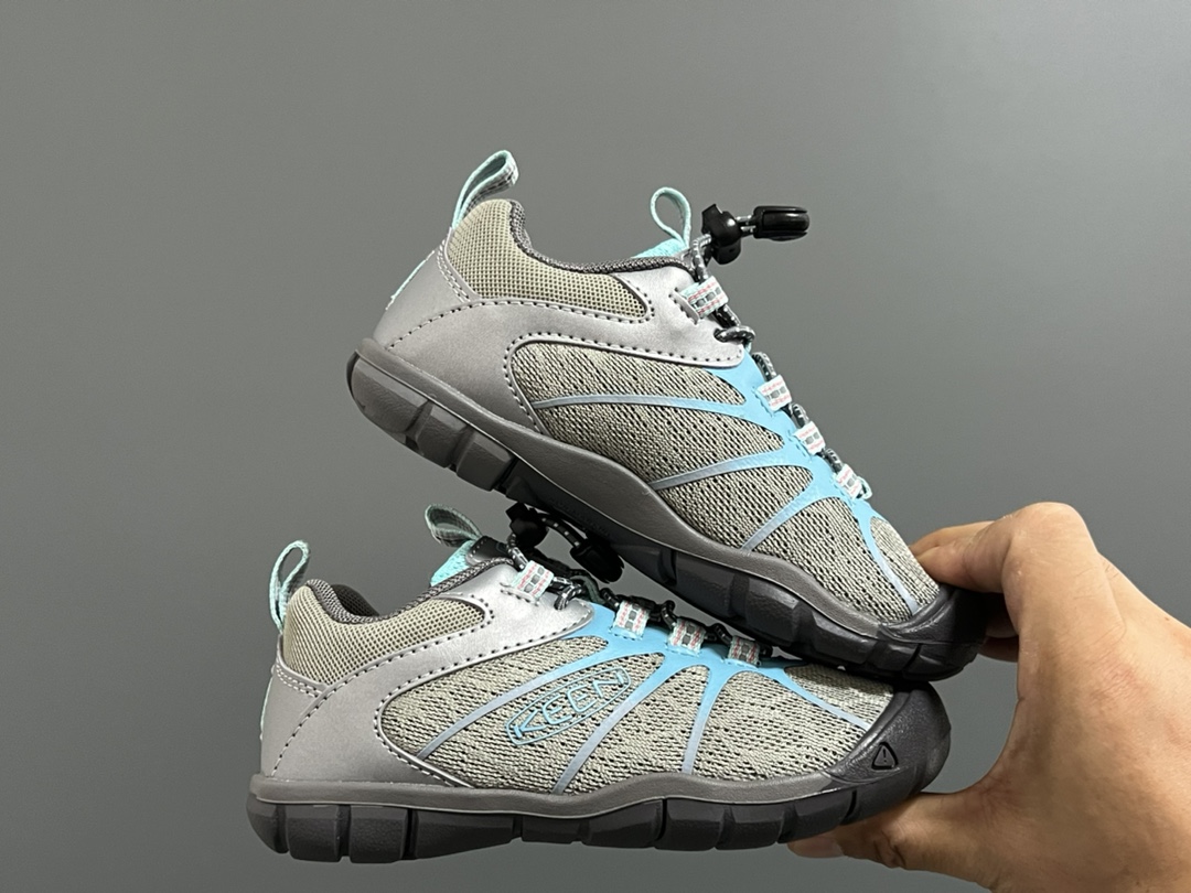 图片[8]-KEE*潮牌新款chandler 2cnx 冒险款户外网面儿童运动鞋 尺码：24-37码 户外大佬出品，必备时尚单品❤️ 松紧扣设计，穿脱方便✌🏻 橡胶耐磨防滑大底，脚感超赞👍🏻-选品中心