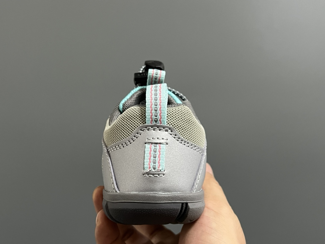 图片[9]-KEE*潮牌新款chandler 2cnx 冒险款户外网面儿童运动鞋 尺码：24-37码 户外大佬出品，必备时尚单品❤️ 松紧扣设计，穿脱方便✌🏻 橡胶耐磨防滑大底，脚感超赞👍🏻-选品中心