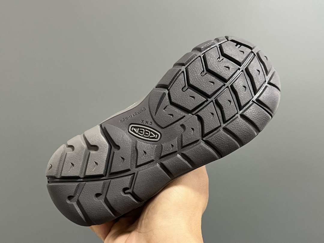 图片[6]-KEE*潮牌新款chandler 2cnx 冒险款户外网面儿童运动鞋 尺码：24-37码 户外大佬出品，必备时尚单品❤️ 松紧扣设计，穿脱方便✌🏻 橡胶耐磨防滑大底，脚感超赞👍🏻-选品中心