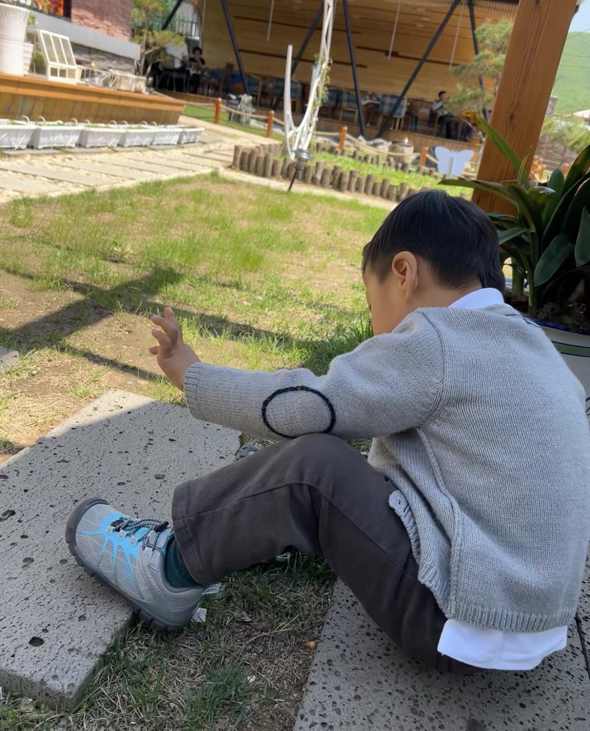 图片[7]-KEE*潮牌新款chandler 2cnx 冒险款户外网面儿童运动鞋 尺码：24-37码 户外大佬出品，必备时尚单品❤️ 松紧扣设计，穿脱方便✌🏻 橡胶耐磨防滑大底，脚感超赞👍🏻-选品中心