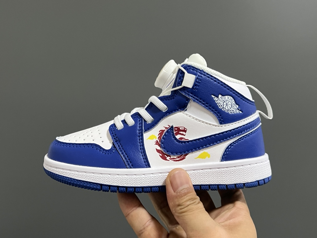 图片[5]-乔一中帮锁扣儿童运动鞋 尺码：22-37.5码 超棒的锁扣系列🔥 经典乔一中帮款式🆕 优质皮料质感超赞👍🏻 耐磨防滑大底，脚感超舒服☁️-选品中心