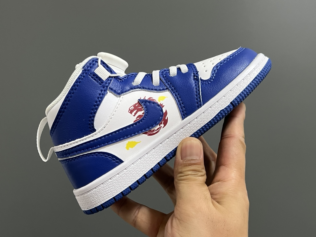 图片[3]-乔一中帮锁扣儿童运动鞋 尺码：22-37.5码 超棒的锁扣系列🔥 经典乔一中帮款式🆕 优质皮料质感超赞👍🏻 耐磨防滑大底，脚感超舒服☁️-选品中心