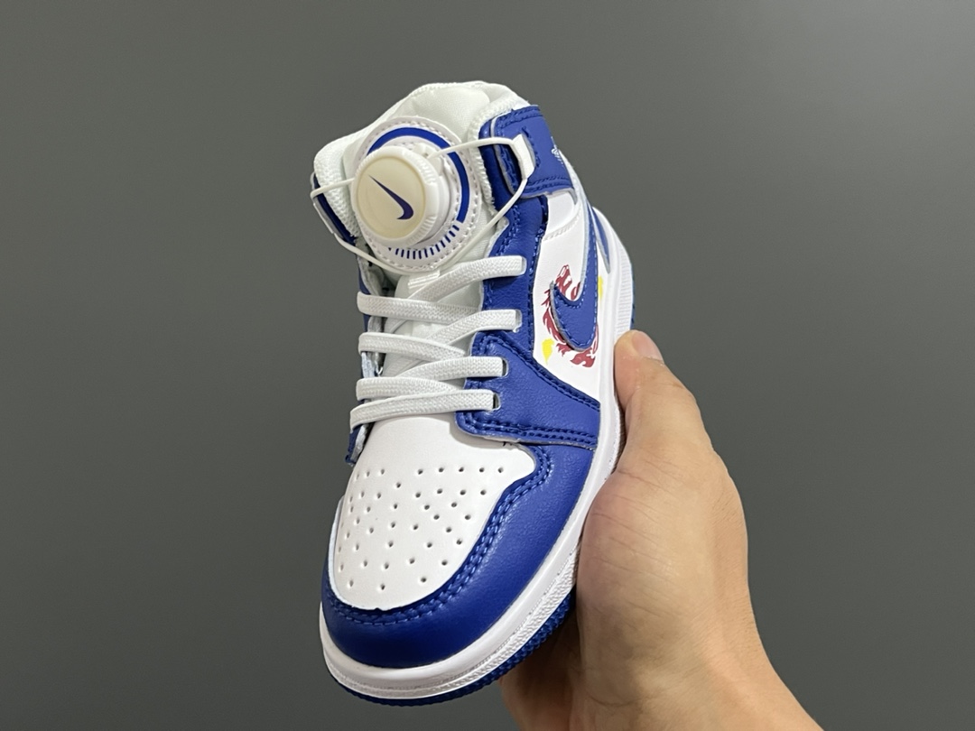 图片[4]-乔一中帮锁扣儿童运动鞋 尺码：22-37.5码 超棒的锁扣系列🔥 经典乔一中帮款式🆕 优质皮料质感超赞👍🏻 耐磨防滑大底，脚感超舒服☁️-选品中心